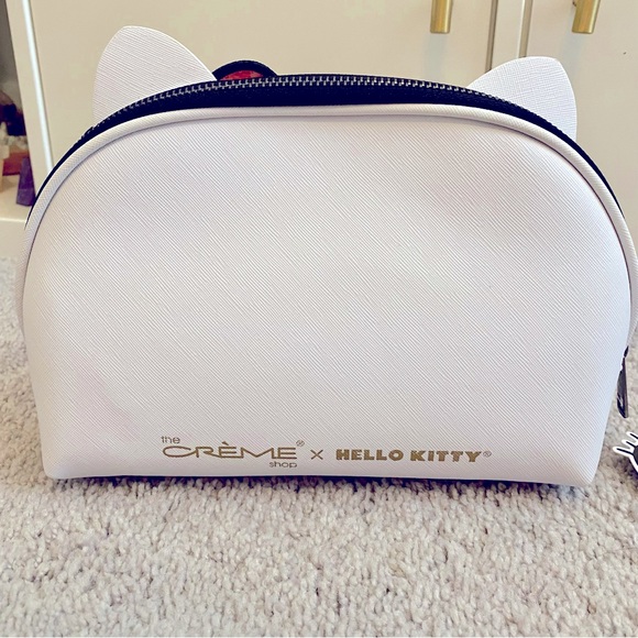 NWT The Crème Shop x Hello Kitty Travel Makeup Pouch - Picture 3 of 6
